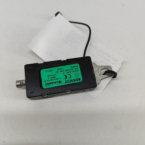Amplificateur antenne - amplificateur, d'antenne