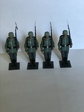 LOT DE 4 SOLDATS EN PLOMB ALLEMAND FUSIL A L'EPAULE 40/45 DE 5 CM CBG MIGNOT ? 