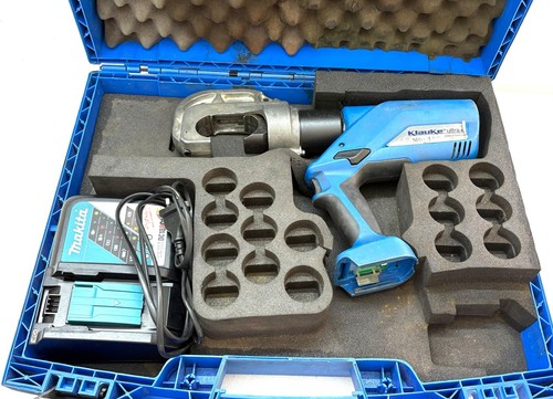Outil sertissage piles - sertissage,