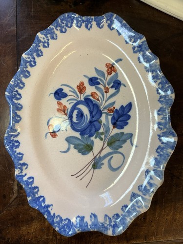 Plat faïence régionale - plat,