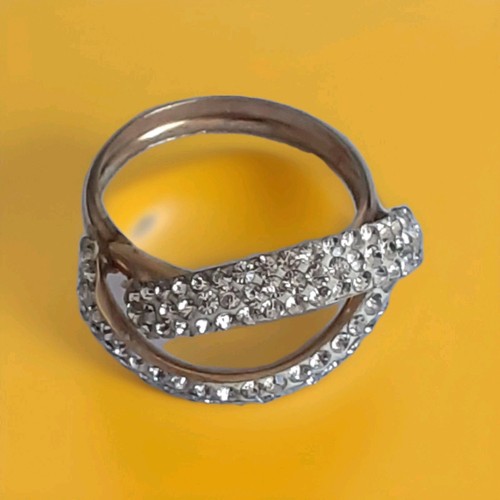 Magnifique bague jaune - magnifique,