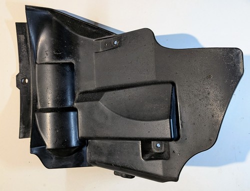 Plastique arrière sous - , selle