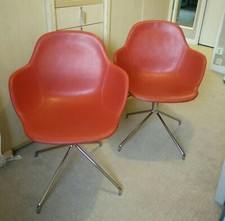 Deux fauteuils offecct - deux,