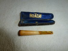 ANCIEN FUME-CIGARETTE ECUME ET