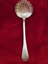  Saupoudreuse en argent massif  poinçon  Vieillard XIXeme ancien 57 gr