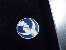 pin's arthus bertrand Herve Telemaque