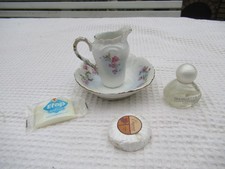 BROC ET CUVETTE PORCELAINE