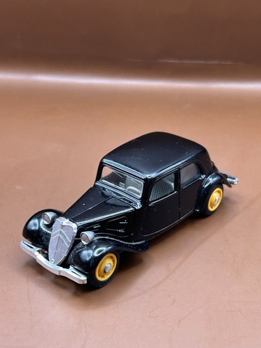 R1066 voiture citroën - citroën, berline