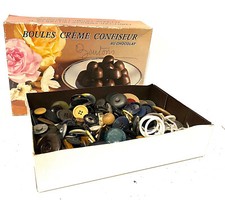 Gros lot de Boutons anciens Mercerie Vintage Costume d'époque