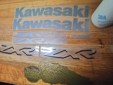 ZXR 750 Kawasaki modèle bleu