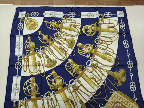 Foulard hermès cliquetis - hermès,