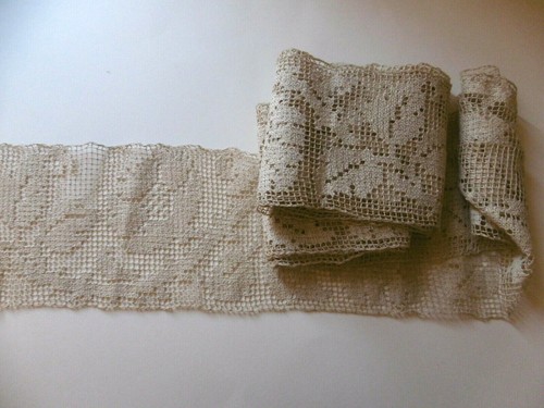 Dentelle ancienne x - dentelle, m