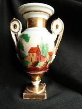 Vase balustre d'époque Restauration porcelaine de Paris début XIXème