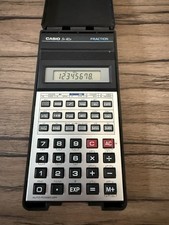 Calculatrice Casio fx-82D fraction , fonctionnelle .