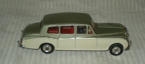 Dinky toys 198 - dinky, n°198