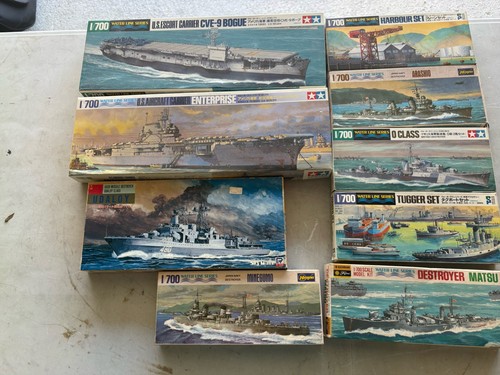Lot maquettes bateaux 700 - 9,