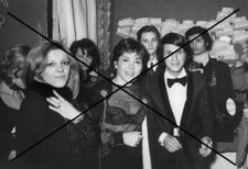 PHOTO DE NICOLETTA RIKA ZARAI SALVATORE ADAMO