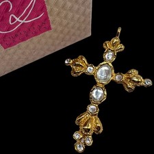 Grand collier pendentif croix