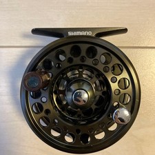 Moulinet de pêche Shimano Freestone LA3:4 avec étui de rangement
