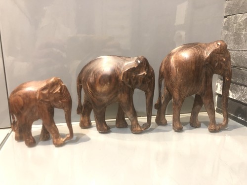 Suite statuettes - de, 3