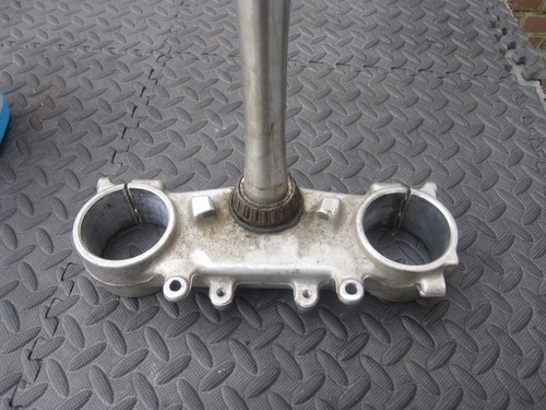 Tés fourche infèrieur - tés,