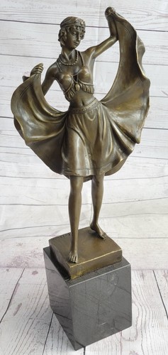 Sculpture bronze statue - sculpture,