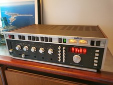 Remarquable préamplificateur -tuner  digital REVOX  A720