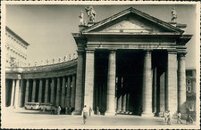 Italie, Rome, Vatican, Colonnes de la place Saint-Pierre, ca.1952, Vintage silve