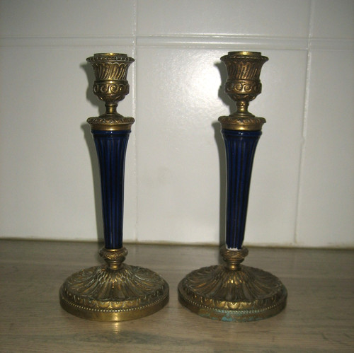 Paire bougeoir pied - pied, lampe