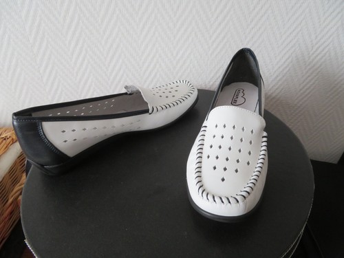 Neuves chaussures ballerines - chaussures,