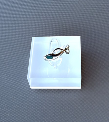 Petite bague neuve - en, argent
