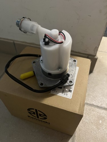 Pompe essence kawasaki 250 - pompe,