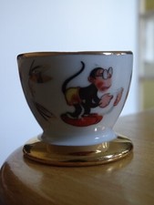 LIMOGES STYLE ART DECO PEU COURANT ANCIEN COQUETIER PORCELAINE  MODELE 3 SINGES