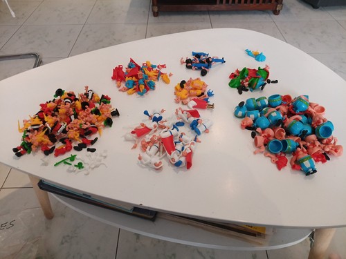 Lot pieces detachees - lot, kinder