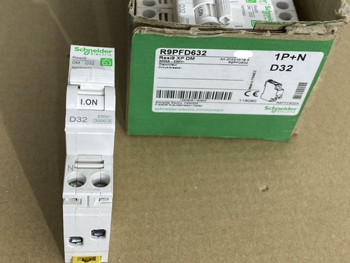 Schneider resi9 disjoncteur - schneider,
