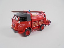 Véhicule de Pompiers Renault R 2087 - 1:43 Hachette Camion CPL39