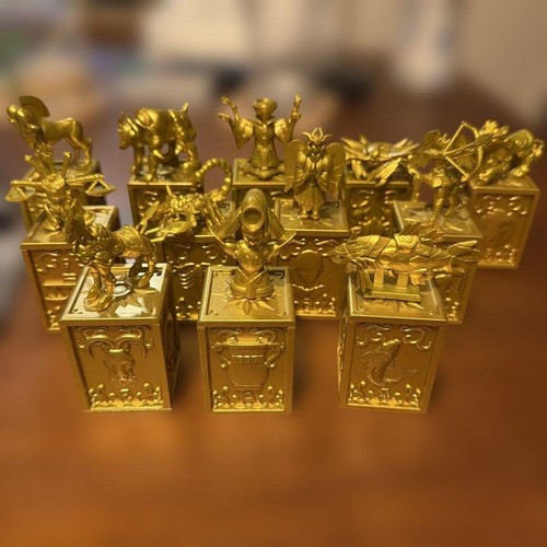 Saint seiya golden cloth - saint,