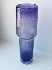 vase tubulaire en verre bullé mauve attribué a BIOT