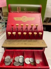 Jouet ancien caisse enregistreuse en tôle rouge made in France 
