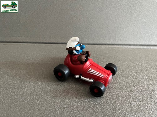Voiture miniature schtroumpf - voiture,