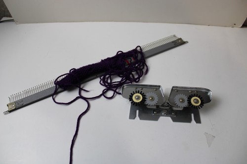 Knitmaster mod with long piece - with,