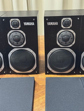 Paire d'enceintes YAMAHA