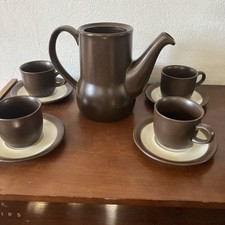 Lot de quatre tasses à café thé soucoupes  Théière Figgjo Pompeii vintage MCM