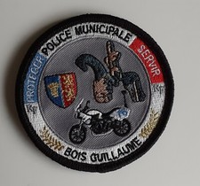 ECUSSON PATCH . POLICE MUNICIPALE . BOIS GUILLAUME . PROTEGER . SERVIR .