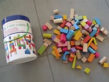 BARIL DE 100 CUBES EN BOIS DECORES FNAC EVEIL ET JEUX 18 MOIS ET PLUS