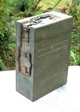 ARMEE ALLEMANDE - Caissette métallique VIDE verte  2 cm FLAK 30/38 QAL25FLA001