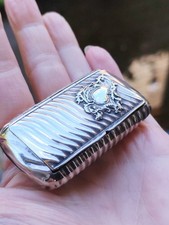 Boîte à priser ancienne en