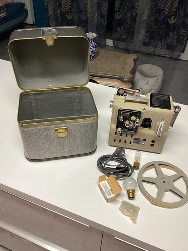 Projecteur cinéma vintage
