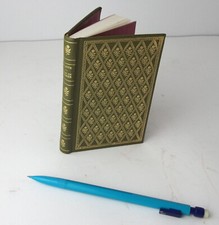 Pour un Herbier de Colette, tout petit livre relié, portrait, Rose, Lys, Pavot..