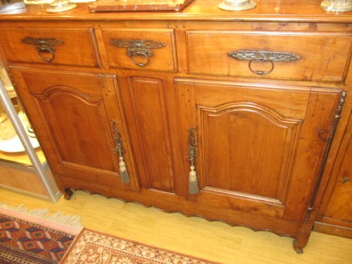 Buffet régional dit - , hauteur